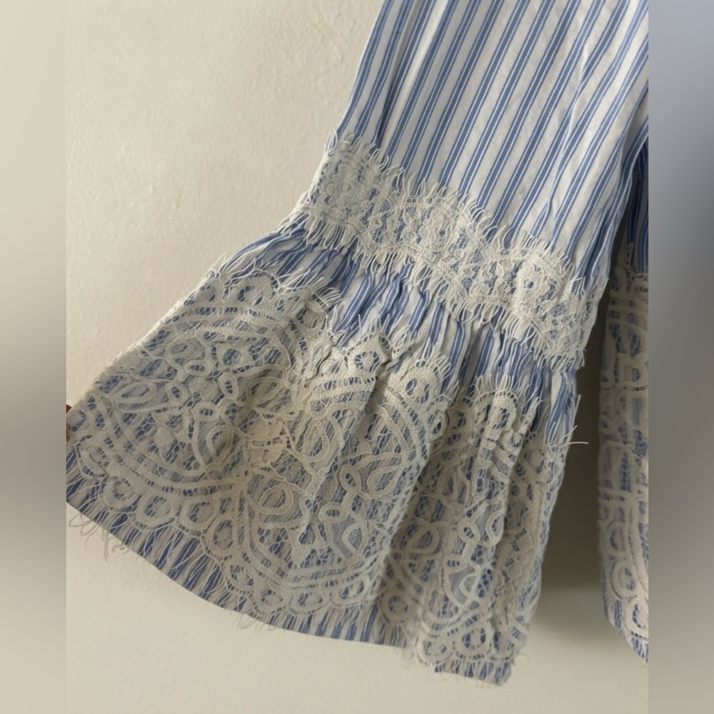 Zara Blue and White Striped With Lace Detailing With Bell 3/4 Sleeves Ribbon - Picture 4 of 8